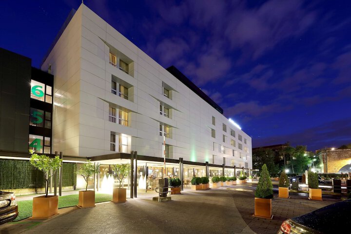 Hotel 92 of 96