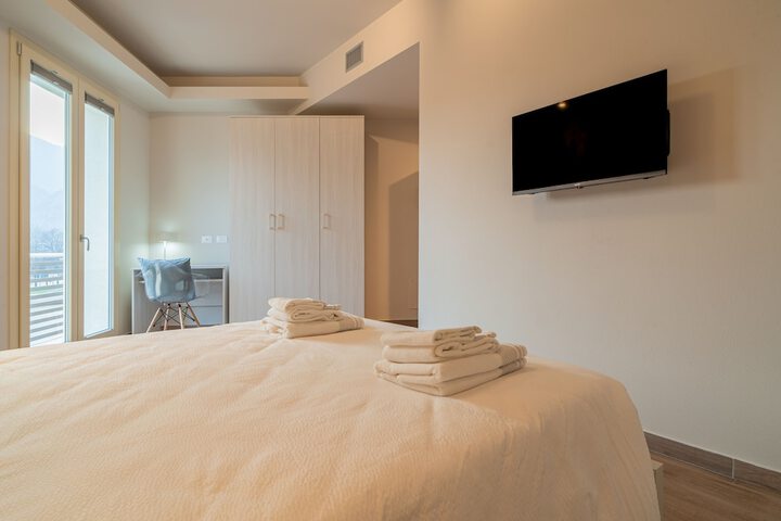 Room 27 of 29