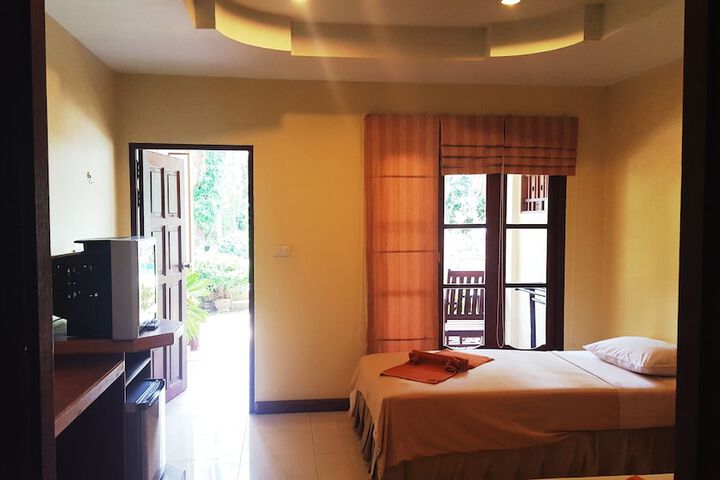 Room 13 of 81