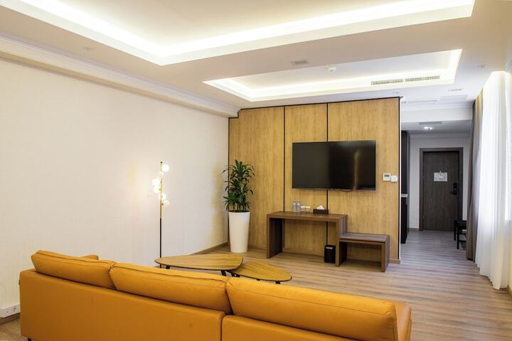 Room 26 of 61