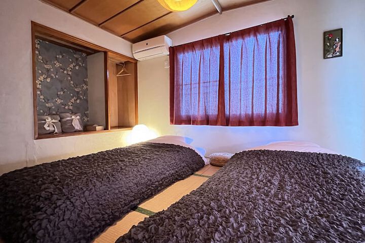 Room 9 of 51