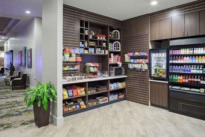 Snack bar