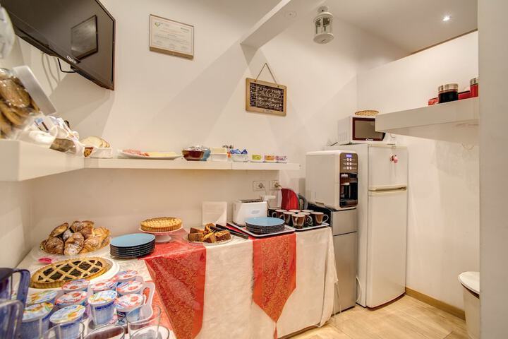 Breakfast area