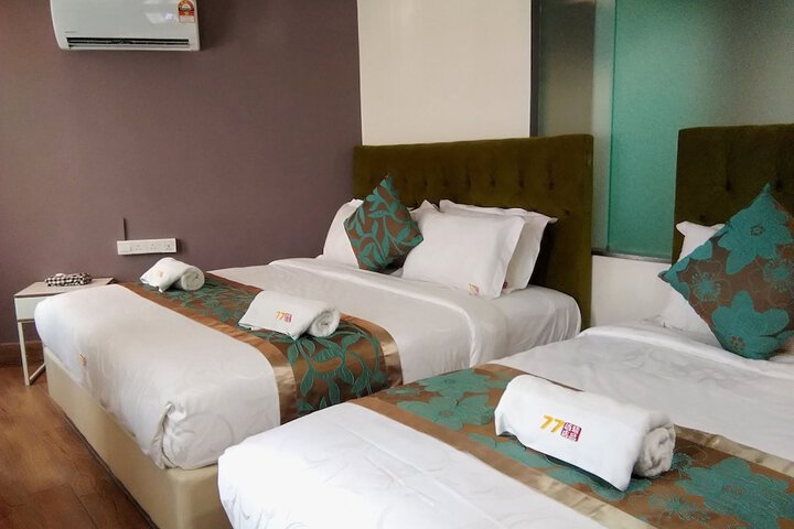 Room 33 of 63