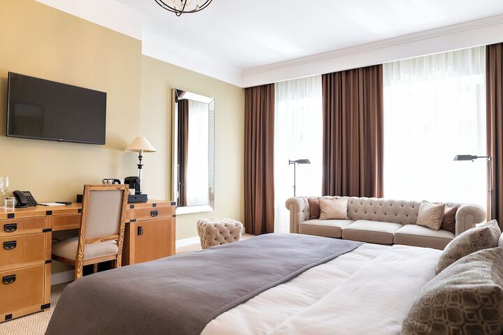 Room 42 of 116