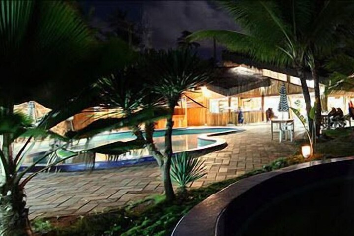 Hotel Pool