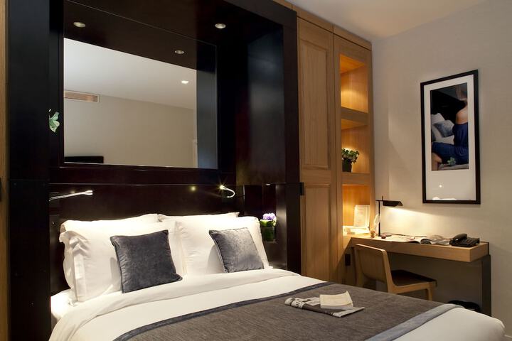 Room 15 of 35