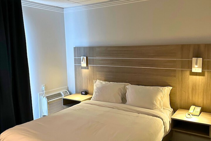 Room 14 of 56