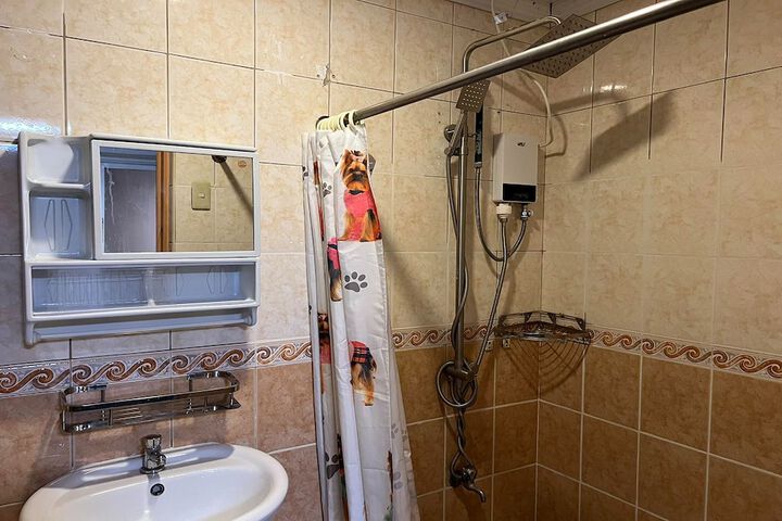 Room 20 of 26