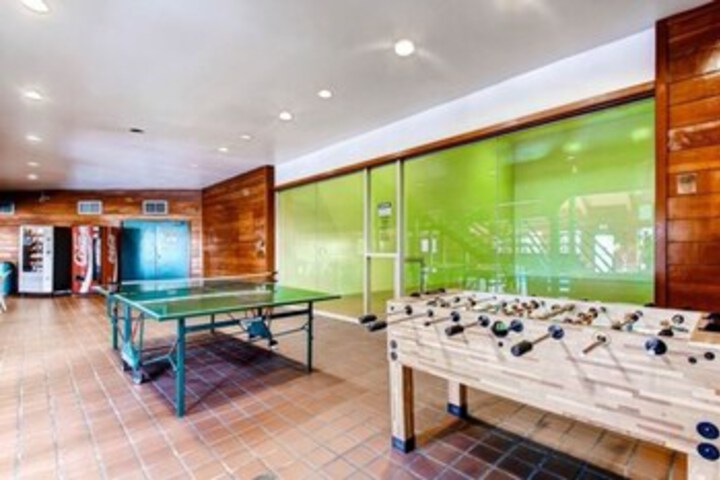 Room 4 of 18