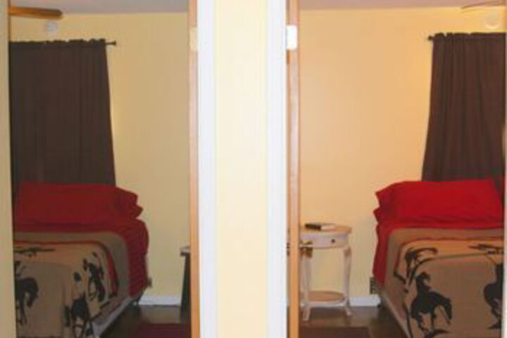 Room 46 of 148
