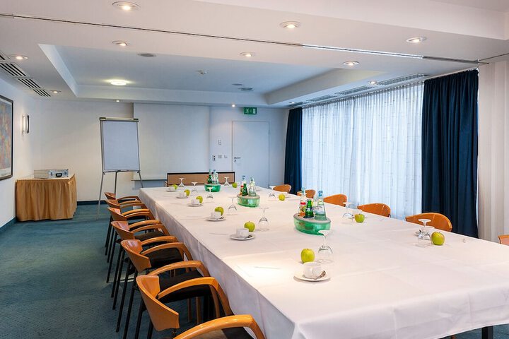 Meeting 44 of 48