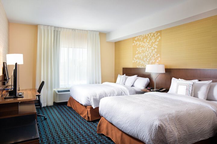 2 Queen Beds (4 of 7)