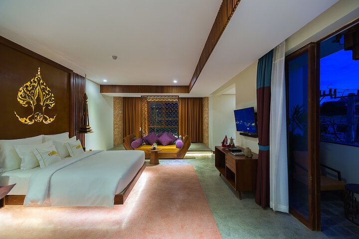 Room 9 of 111