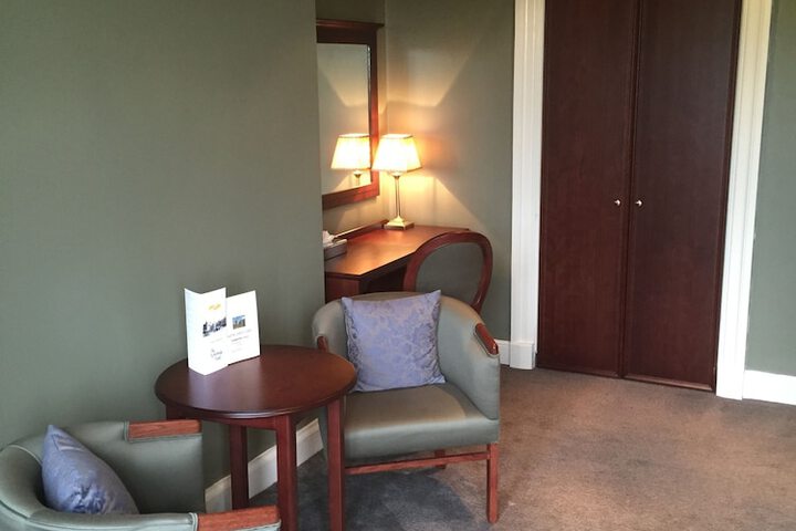 Room 59 of 153