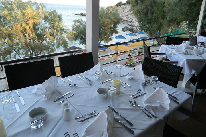 Dining 38 of 78
