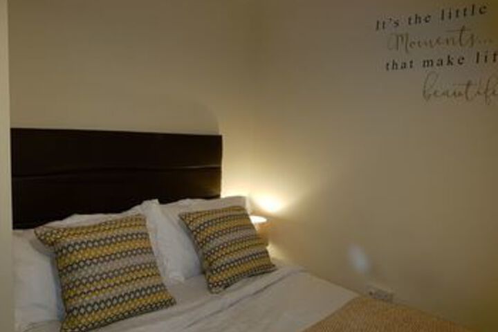 Room 17 of 30