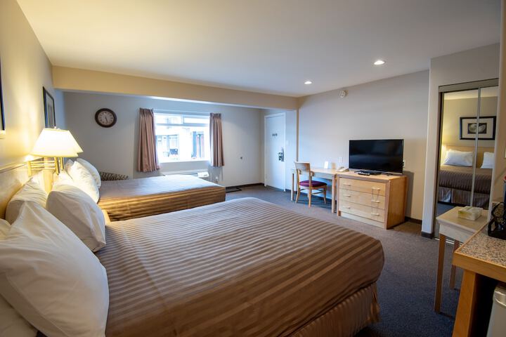 Room 9 of 43