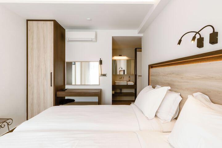 Room 12 of 59