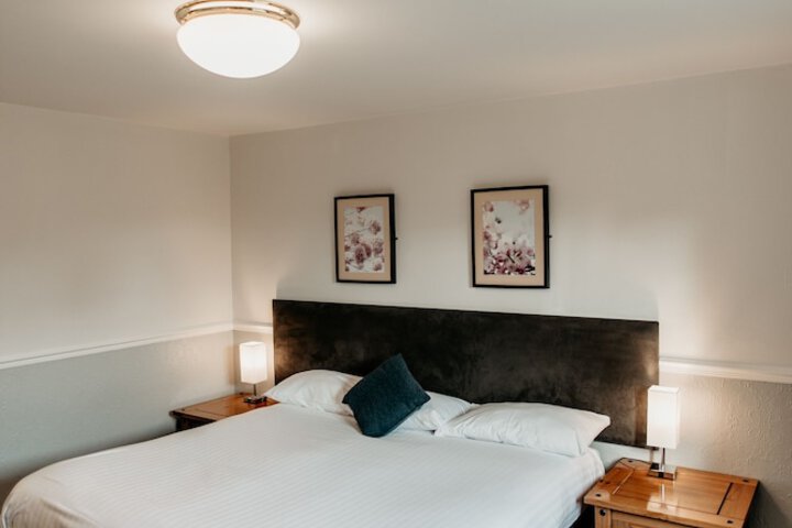 Room 14 of 43