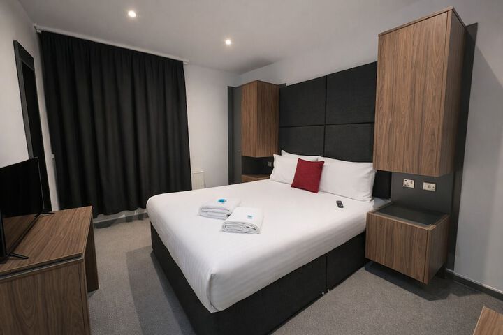 Room 6 of 55