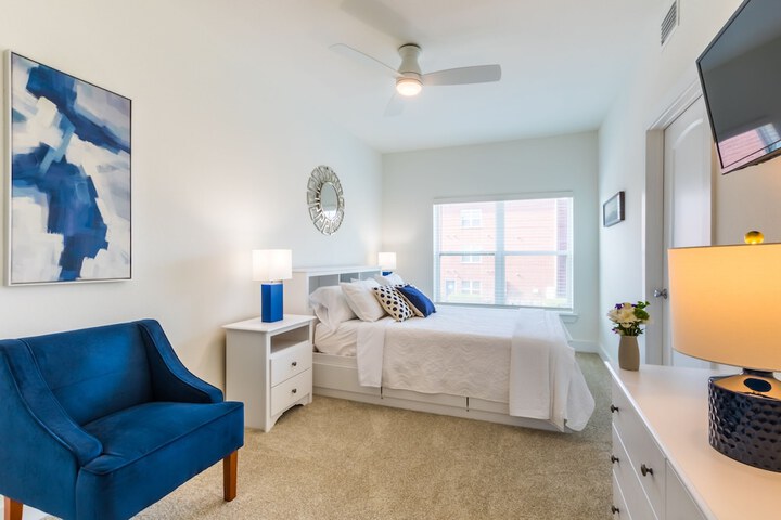 Room 10 of 107