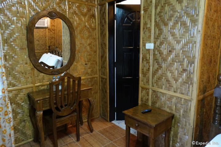 Room 8 of 58