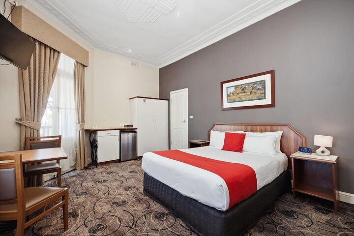 Room 6 of 34