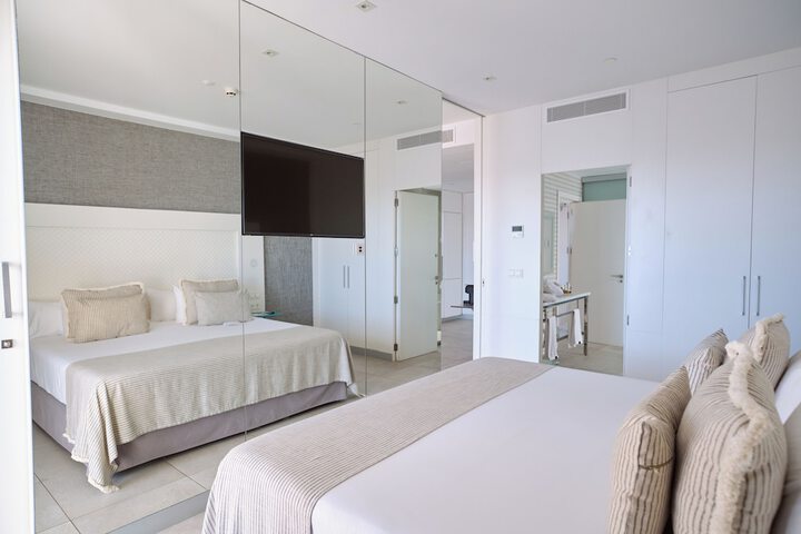 Room 10 of 58