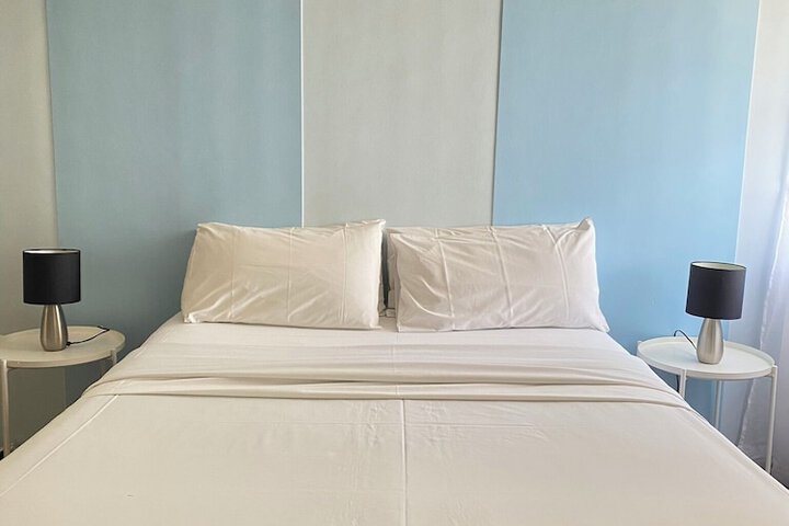 Room 13 of 42