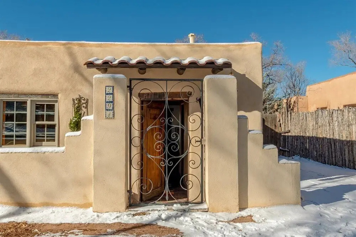 Exterior of 3bd Colina Oso