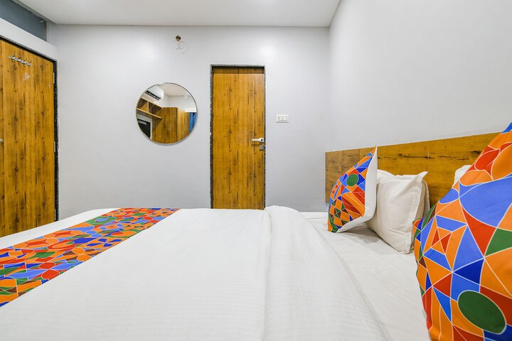 Room 18 of 22