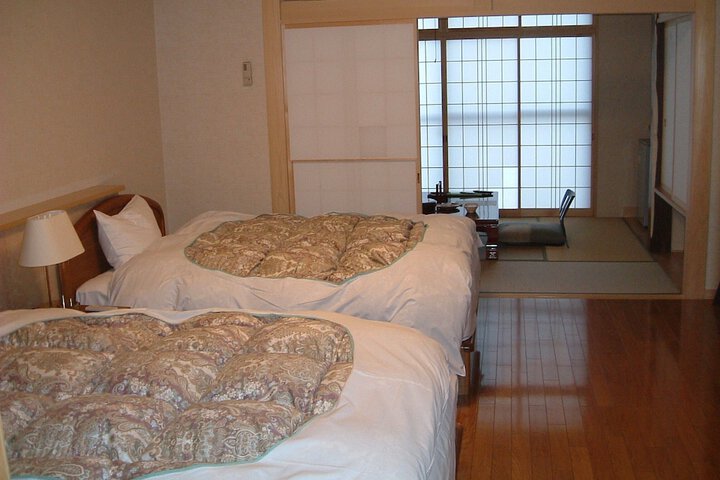 Room 4 of 22