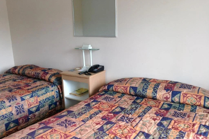 Room 10 of 10
