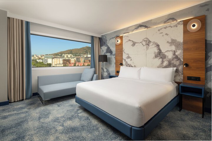 Room 16 of 119
