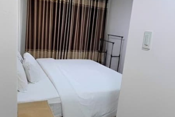 Room 15 of 23