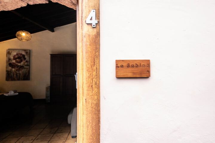 Room 31 of 105