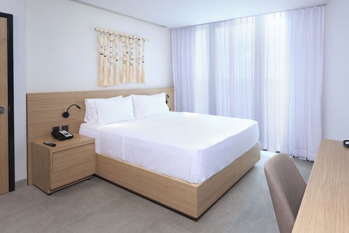 Room 42 of 335