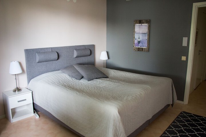 Room 5 of 34