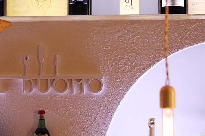 Dining 69 of 100