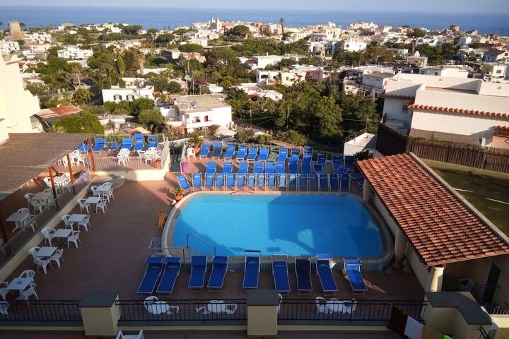 Hotel 65 of 71