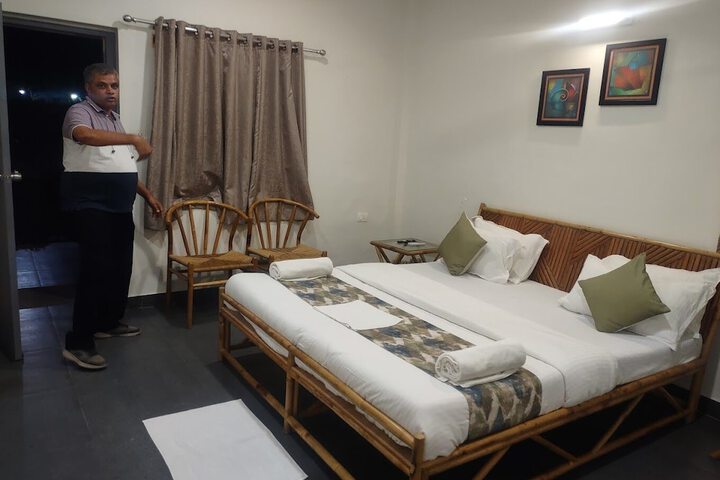Room 2 of 14