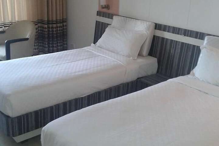Room 25 of 57