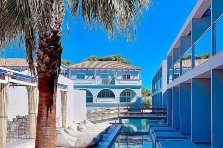 Pool 11 of 20