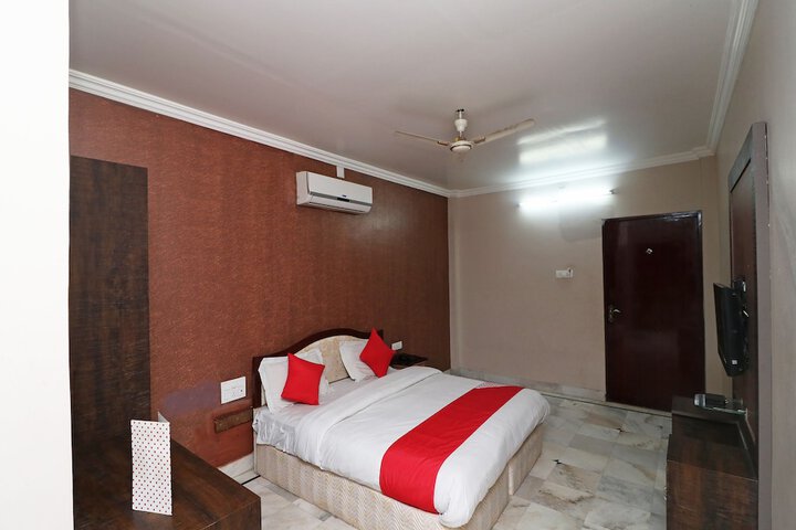 Room 26 of 27