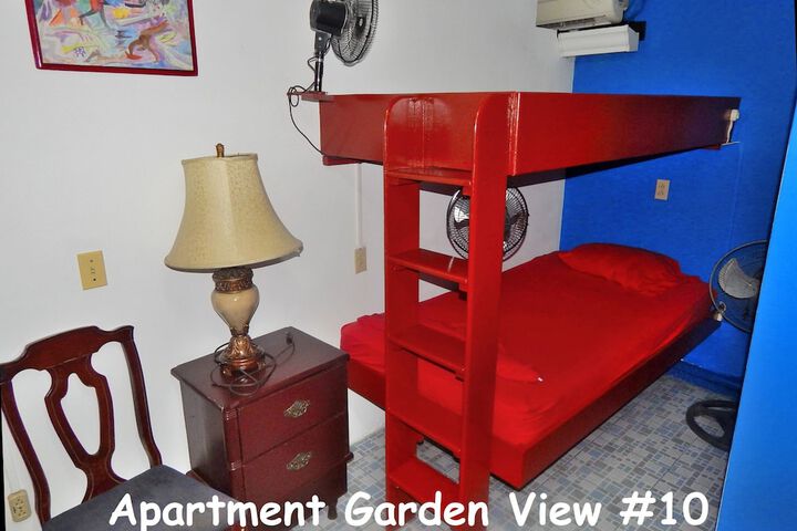 Room 6 of 46