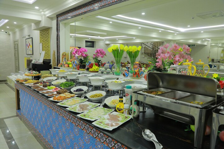 Dining 69 of 81