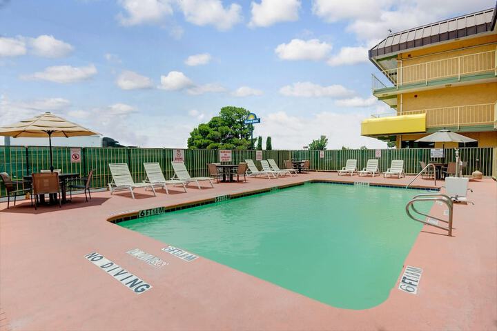 Hotel with Pool