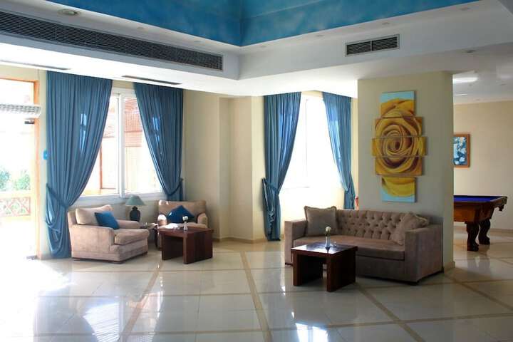 Hotel Interior 3 of 38