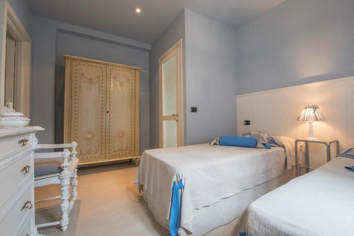 General 16 of 22